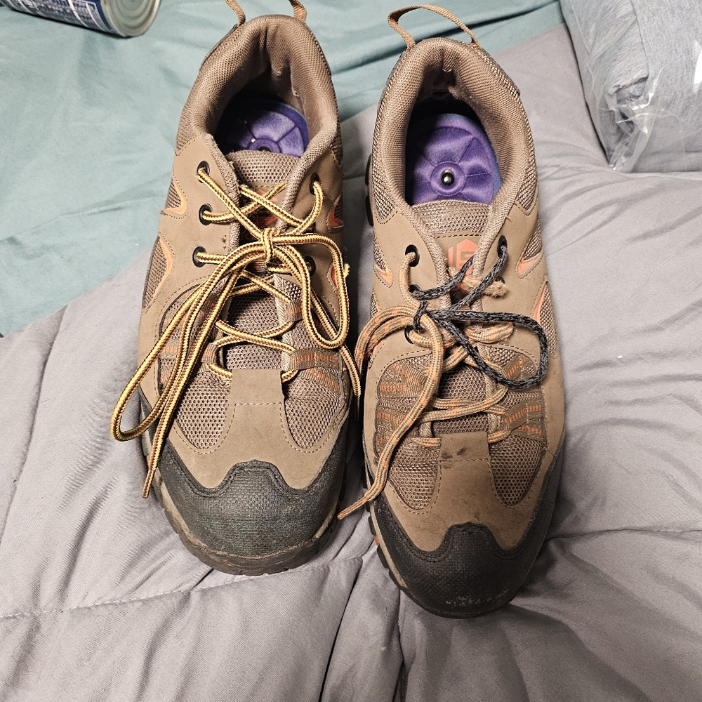 Brown Hiking Shoes with Purple Insoles
